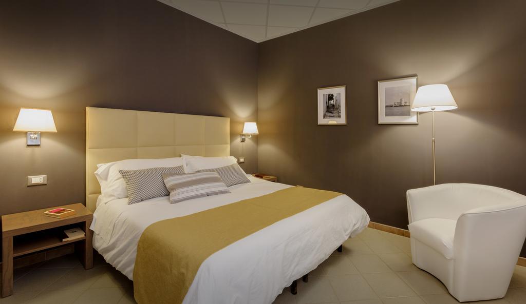 Hotel Moderno Трапани Экстерьер фото
